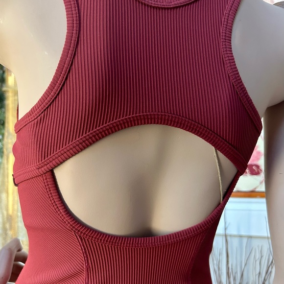 LULULEMON!! - Picture 7 of 10